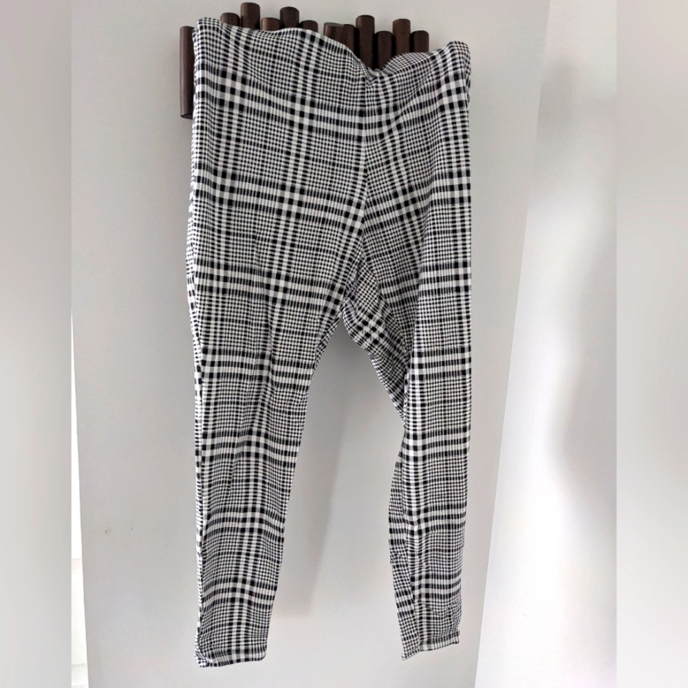 Jules And Leopold Women's Black and white plaid pants leggings - Size US L